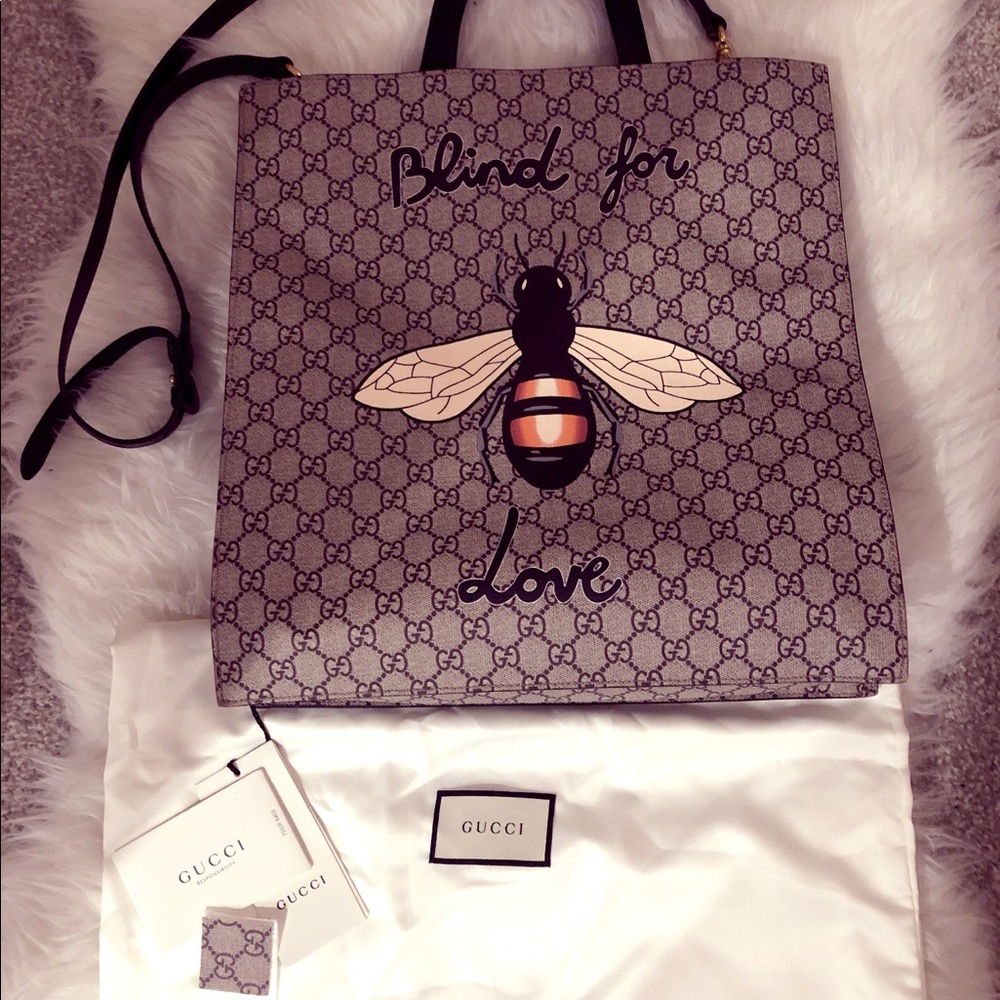 GUCCI Bee Print soft GG Supreme Tote Handbag